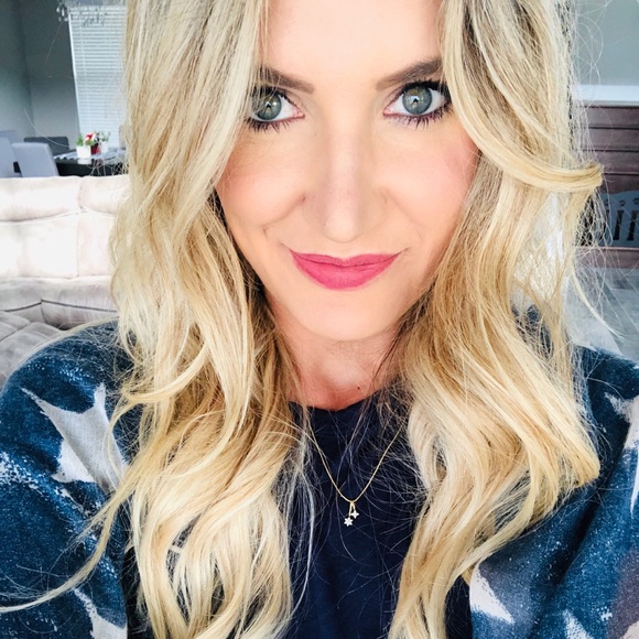 Meet your Posher, Kati - Picture 1 of 1